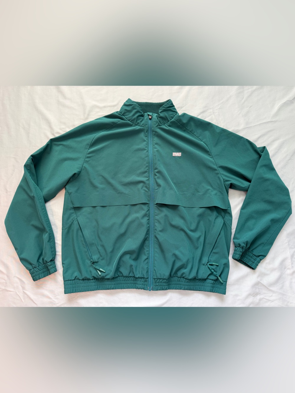 Figs Women's Amazon Green Sydney Full-Zip Bomber Scrub Jacket